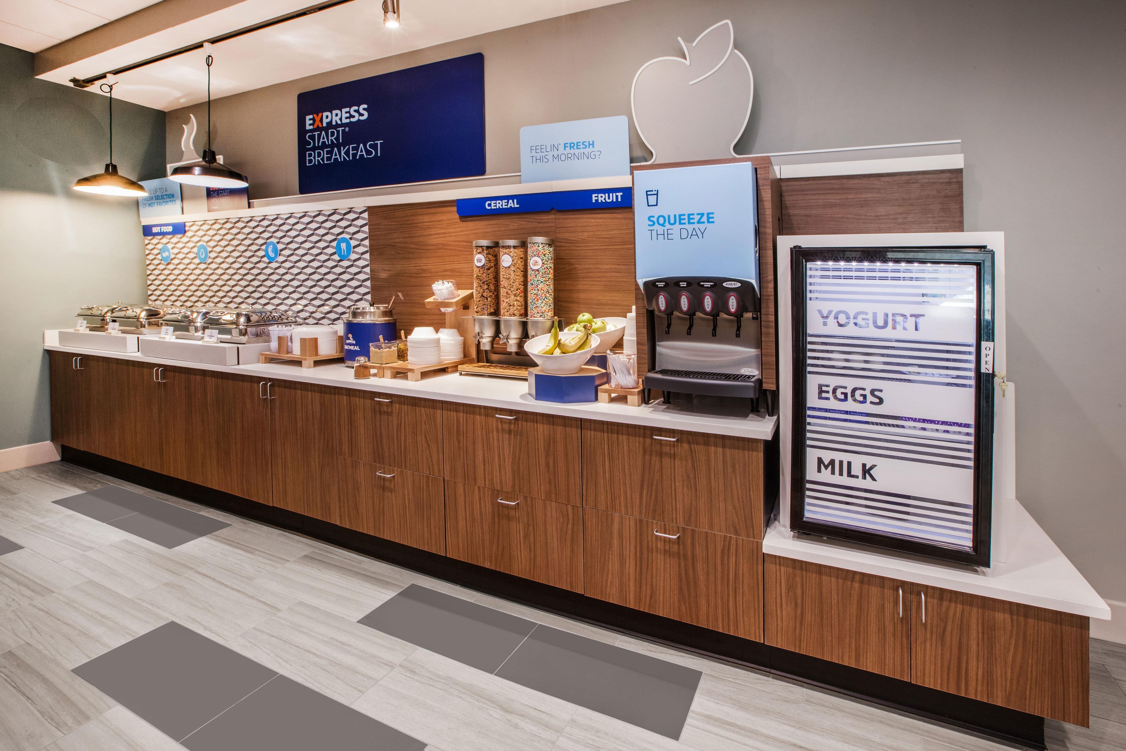 Holiday Inn Express Hotel & Suites Council Bluffs - Convention Center Area By Ihg Exteriör bild