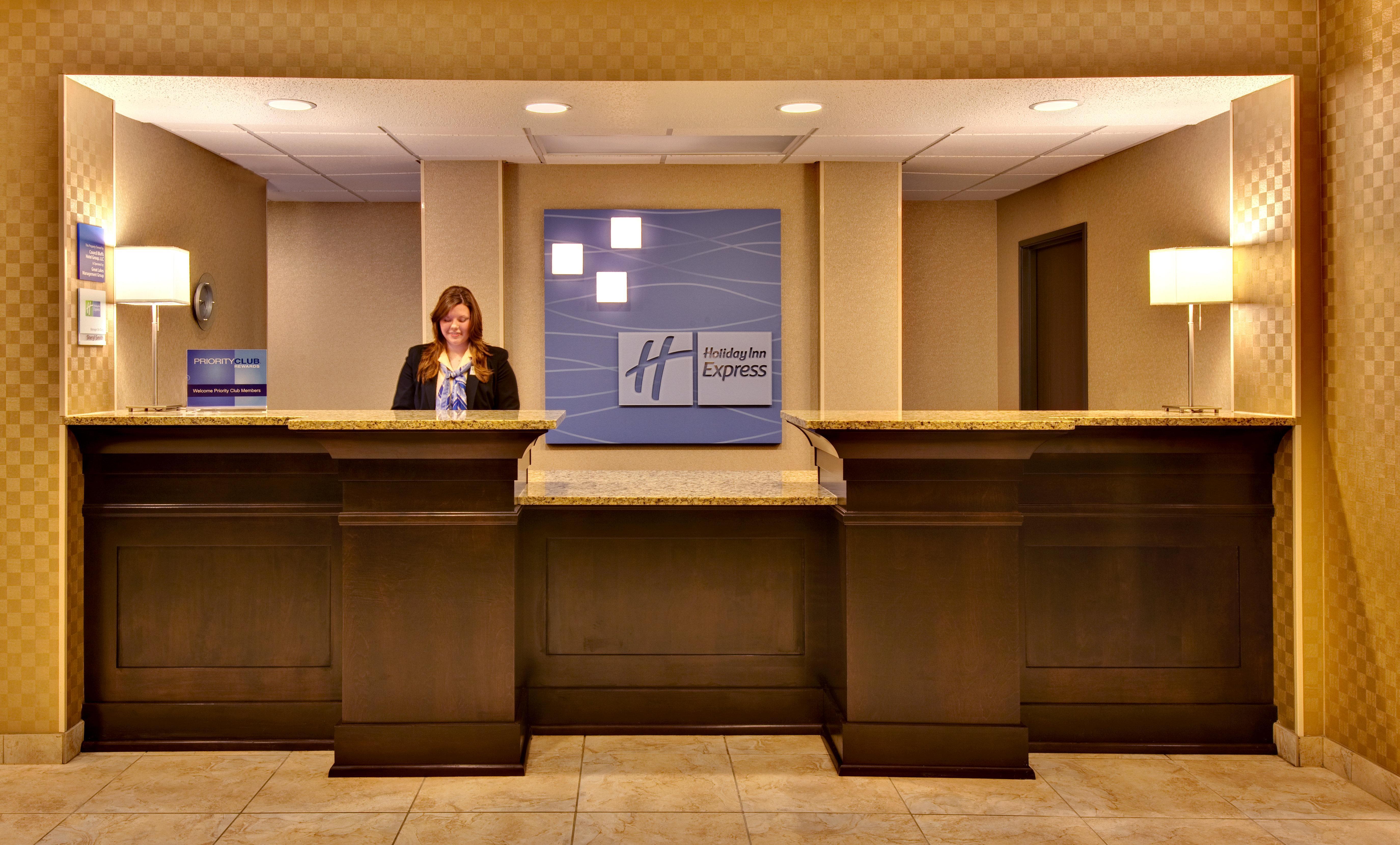 Holiday Inn Express Hotel & Suites Council Bluffs - Convention Center Area By Ihg Exteriör bild